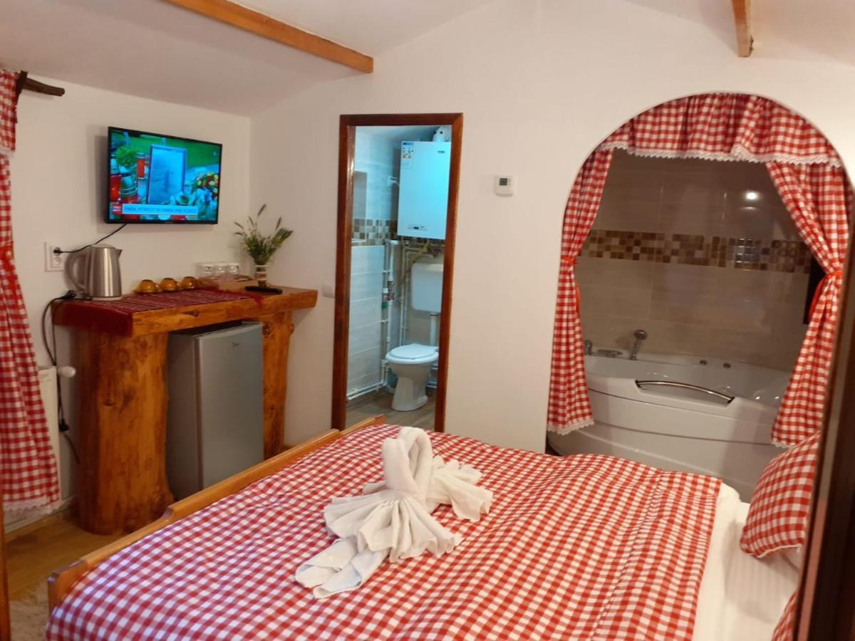 Cabanute Si Camping Dracula Capatineni-Paminteni Exterior foto