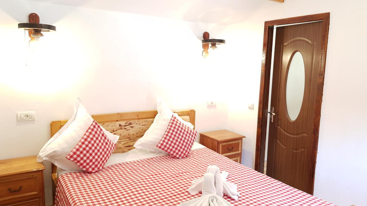 Cabanute Si Camping Dracula Capatineni-Paminteni Exterior foto